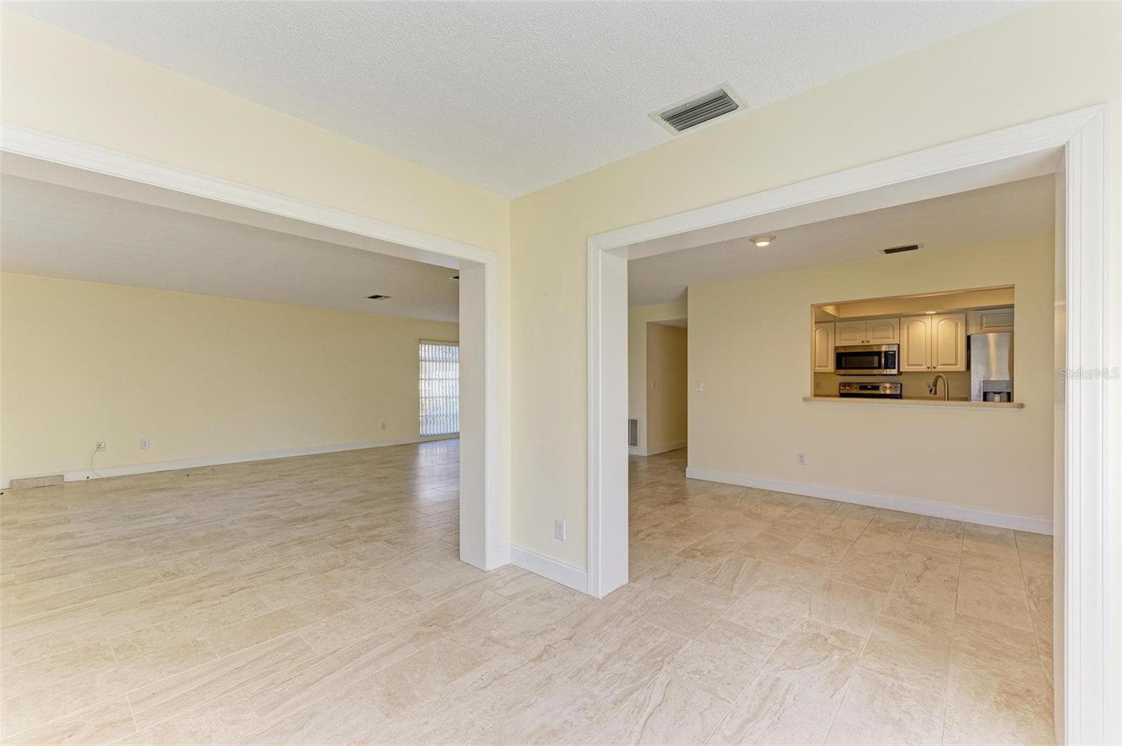 Villa at 6704 11TH AVE W, BRADENTON, photo 15 of 54
