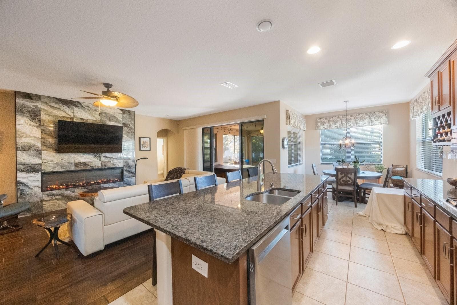 Single Family Residence at 2564 GRAND CYPRESS BLVD, PALM HARBOR, photo 20 of 52