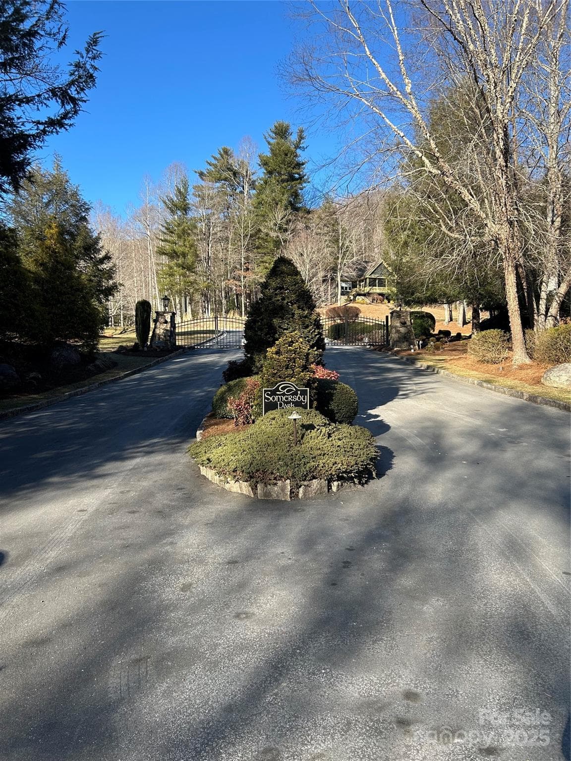 Lot at Hendersonville, photo 6 of 6