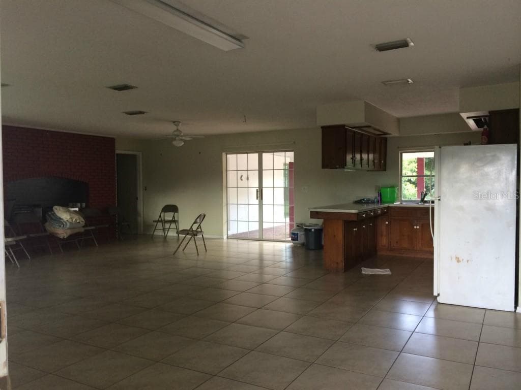 Single Family Residence at 4500 S HIAWASSEE RD, ORLANDO, photo 5 of 7