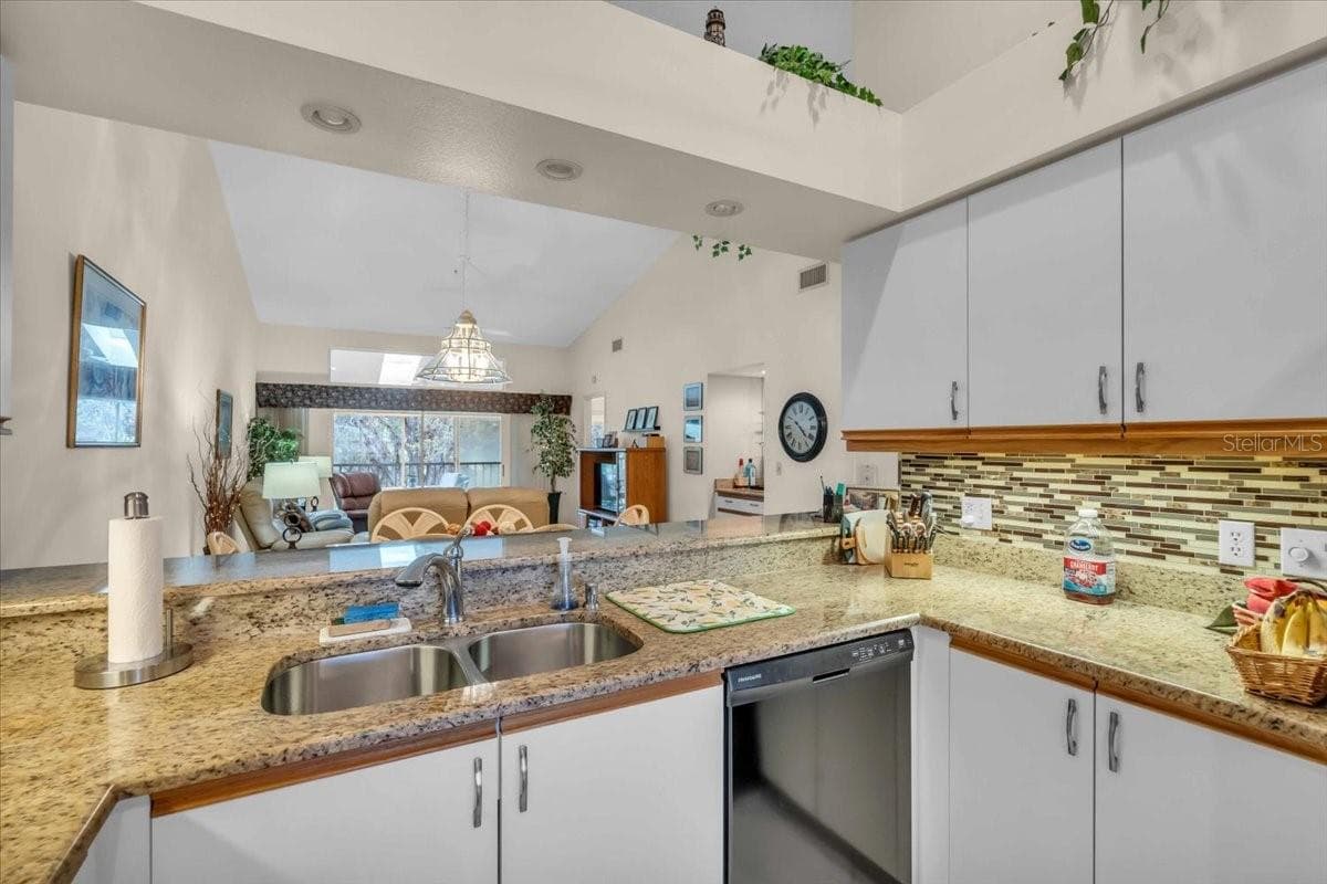 Condominium at 6713 STONE RIVER RD #206, BRADENTON, photo 17 of 58