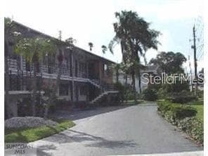 1345 DREW ST #5