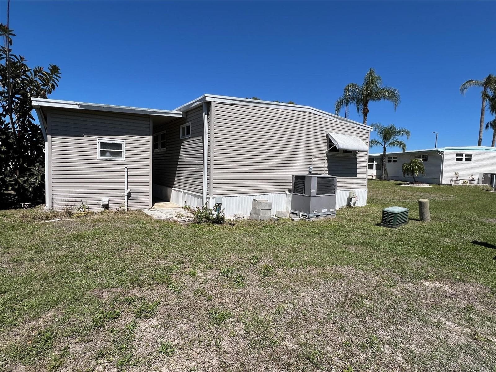 Mobile Home at 29250 US HIGHWAY 19 N #294, CLEARWATER, photo 6 of 31