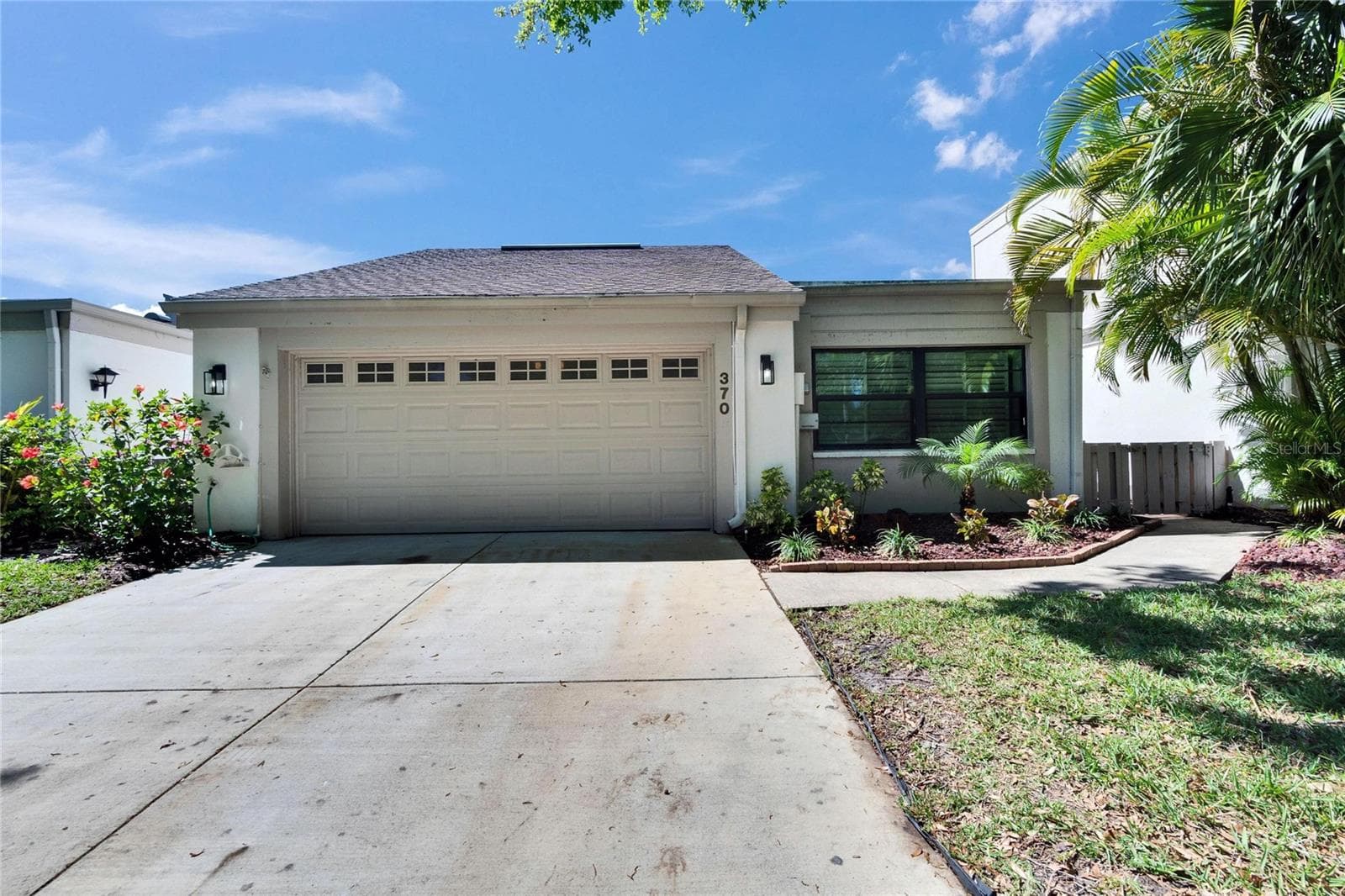 Front yard - 370 S WOODLANDS DR, OLDSMAR