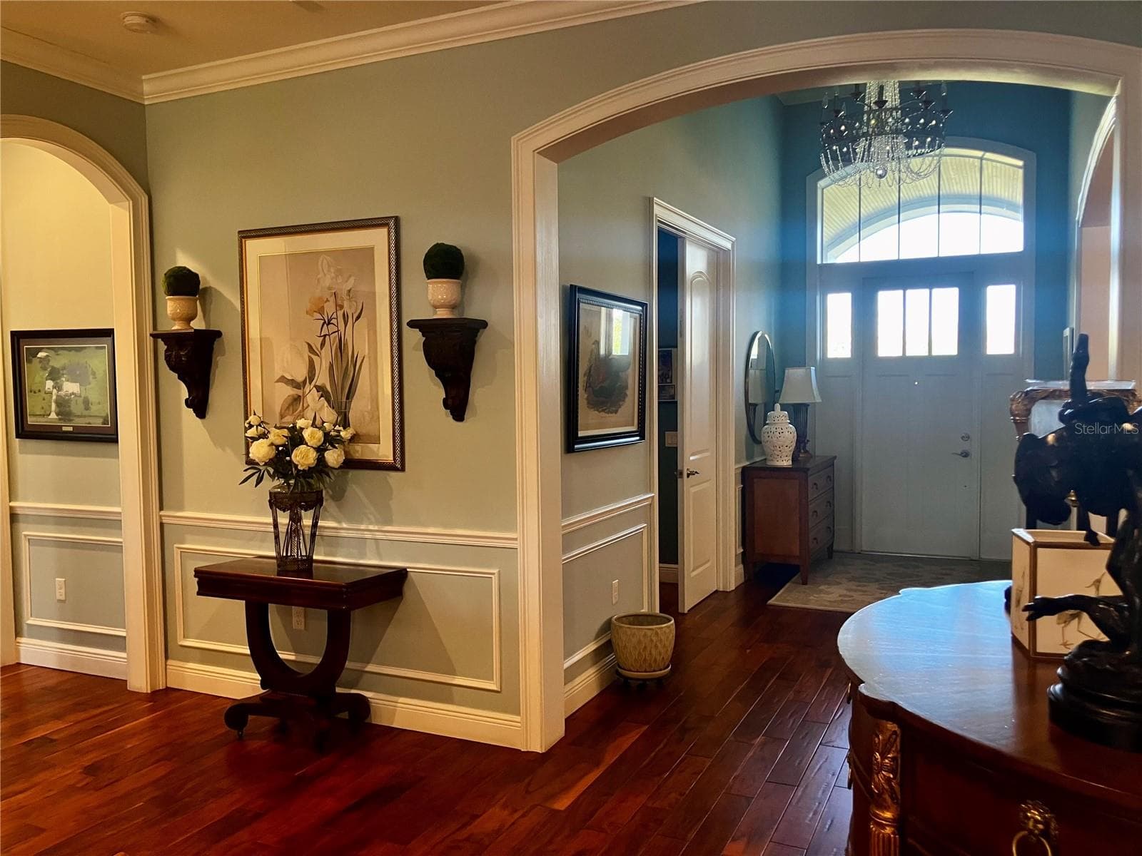 Foyer entry into living room - 3709 GALLAGHER RD, PLANT CITY