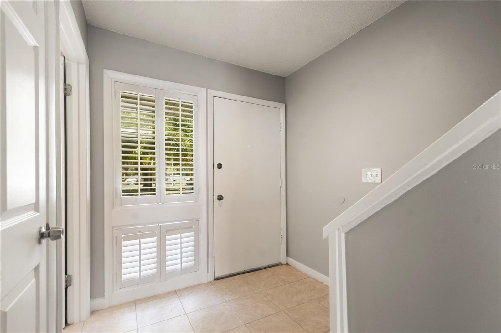 entry way - 6114 PEREGRINE AVE #D03, ORLANDO