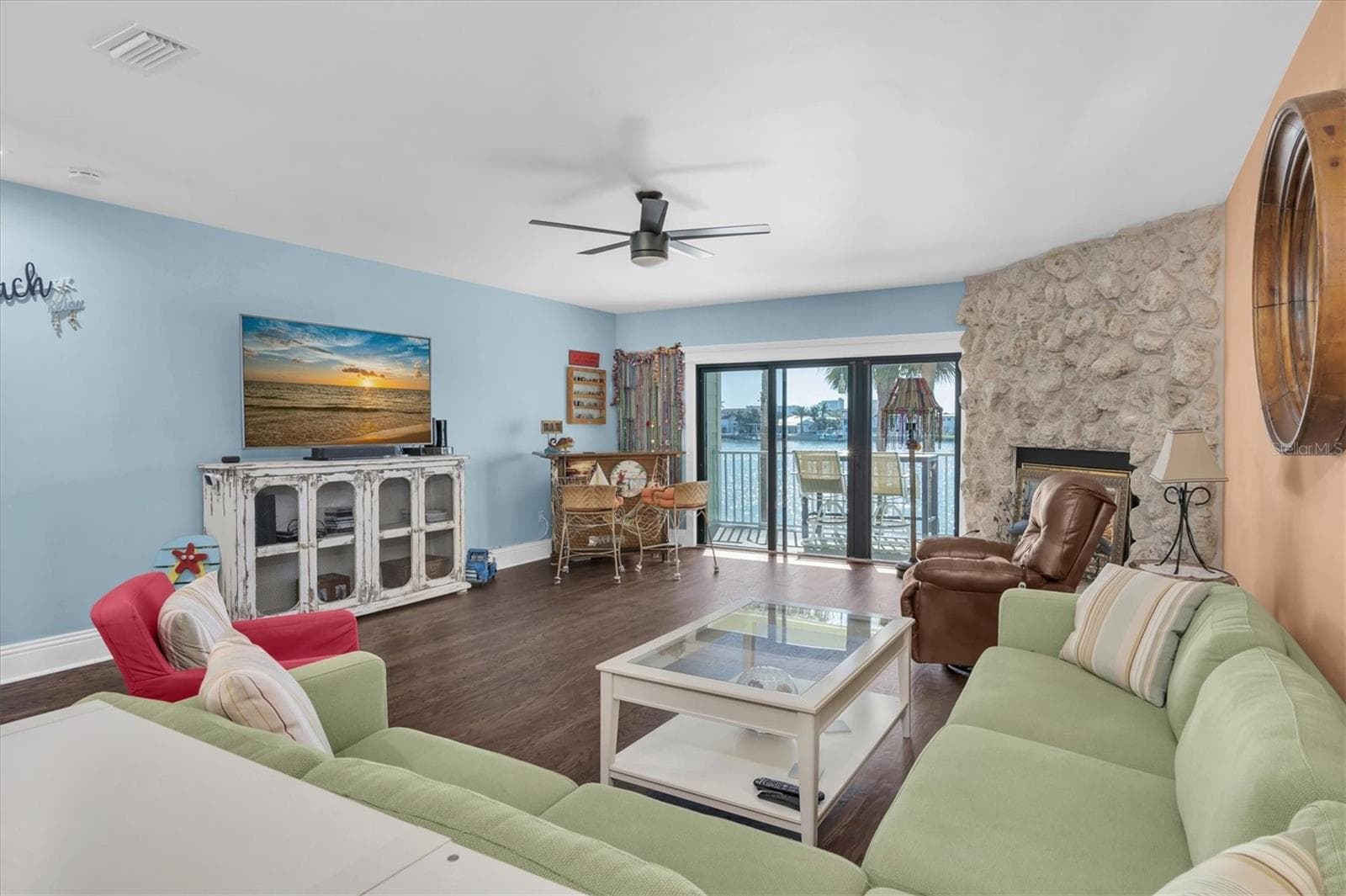 Townhouse at 553 HAVEN POINT DR, TREASURE ISLAND, photo 7 of 42