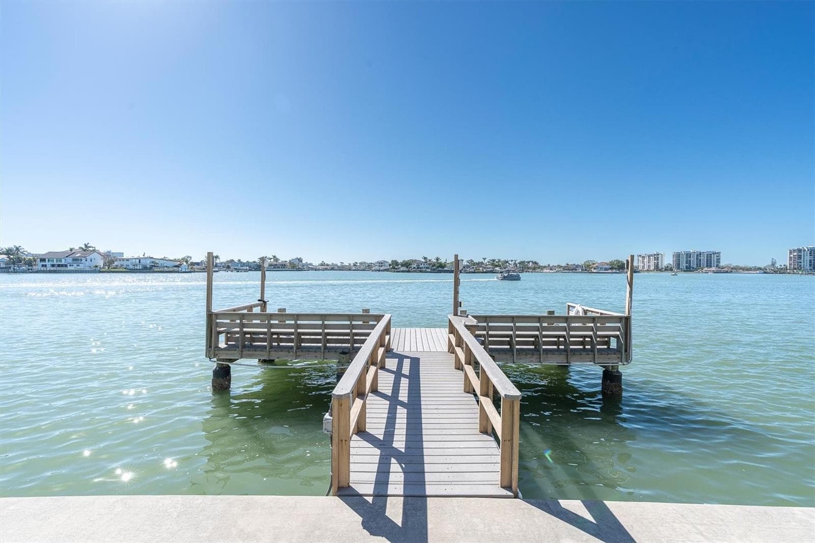 Townhouse at 553 HAVEN POINT DR, TREASURE ISLAND, photo 41 of 42