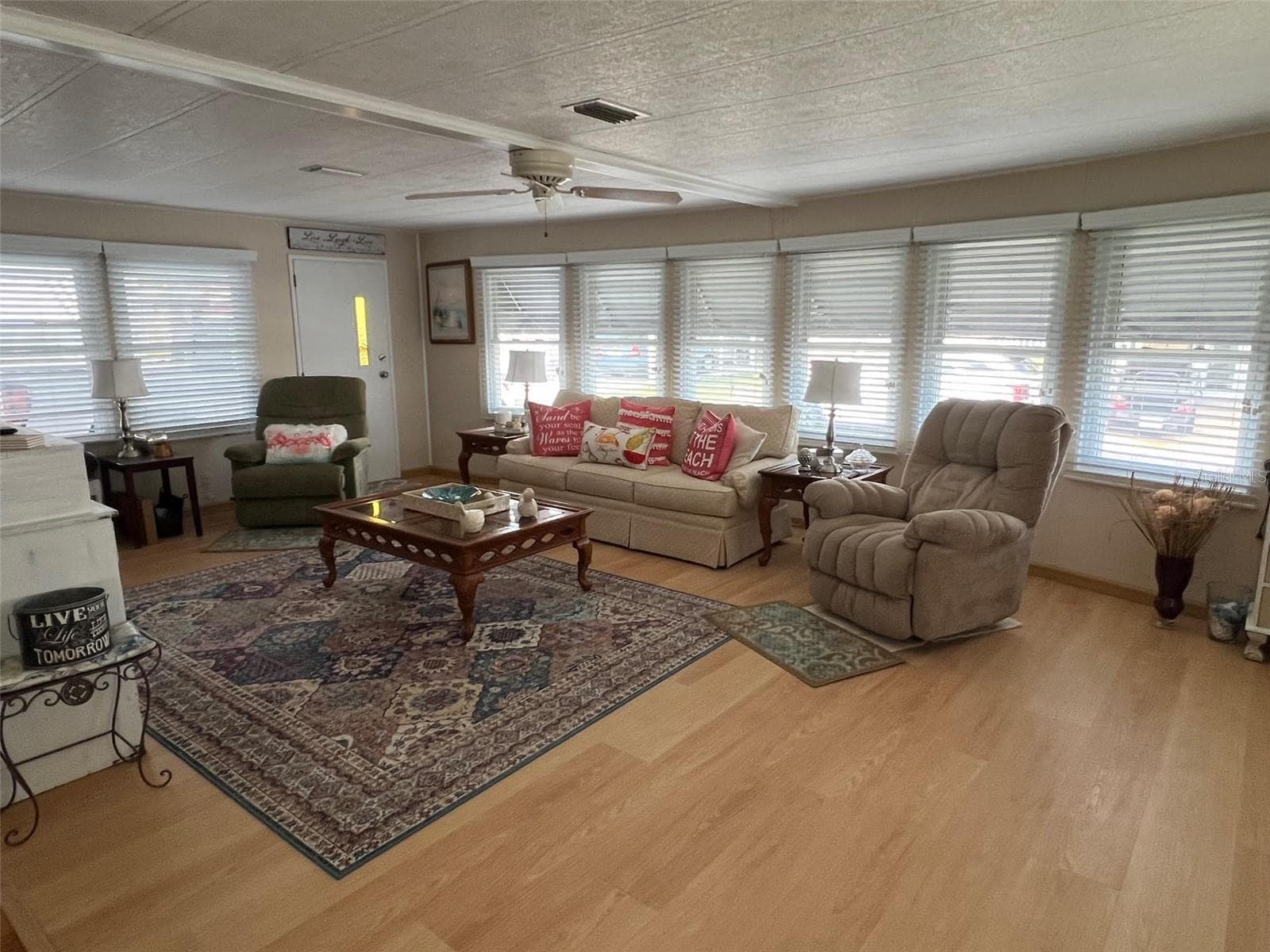 Manufactured Home at 709 SUGAR PALM ST, LARGO, photo 15 of 34