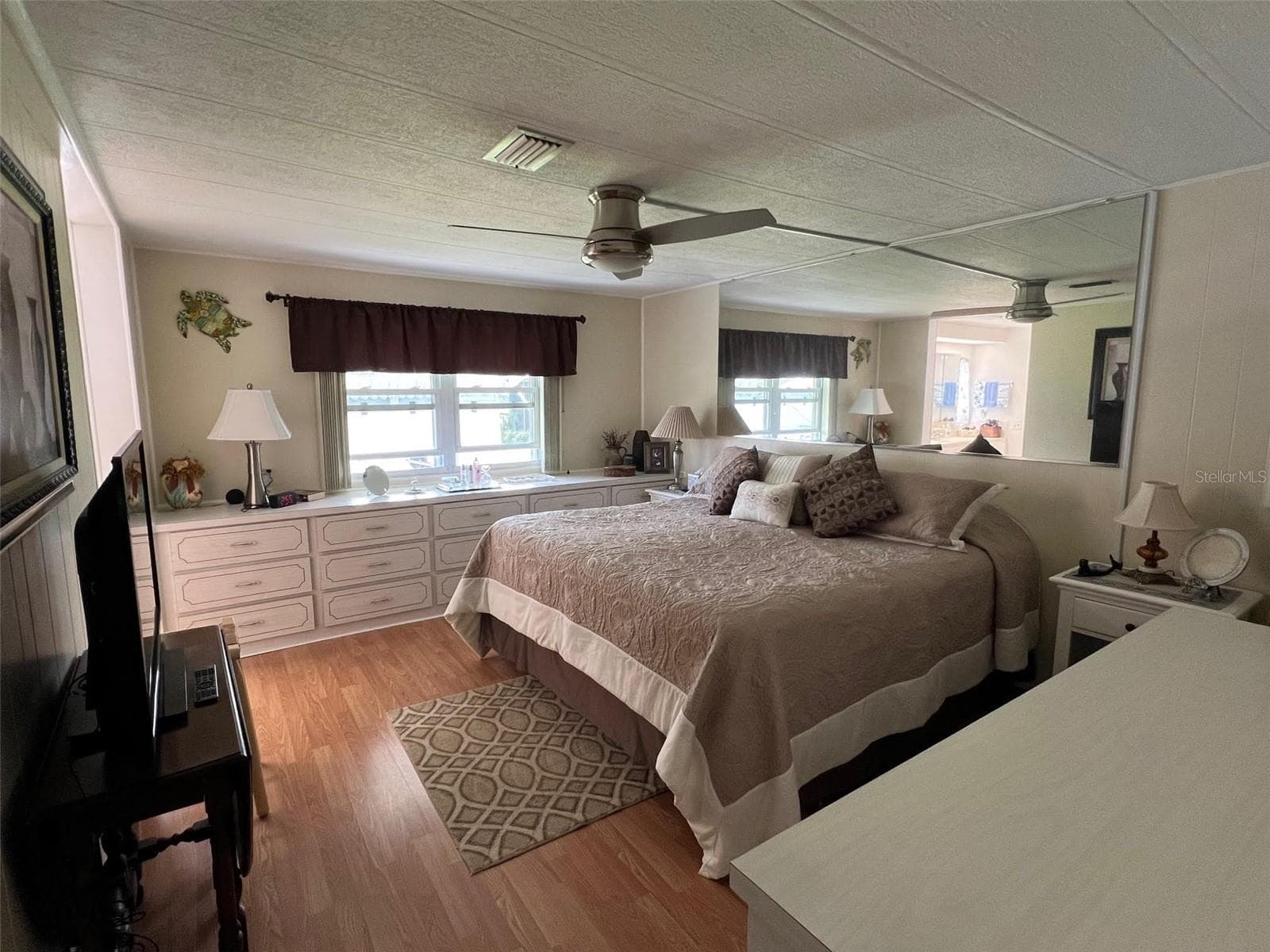 Manufactured Home at 709 SUGAR PALM ST, LARGO, photo 16 of 34