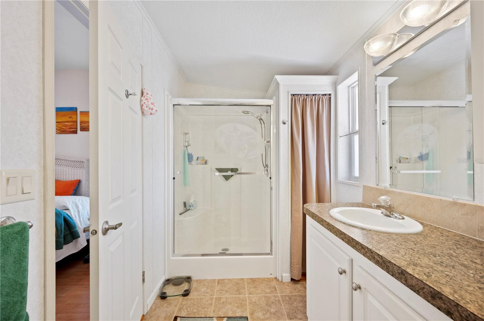 Primary Bathroom, double vanities - 38 QUEEN OF WATERS ST, LAKE WALES
