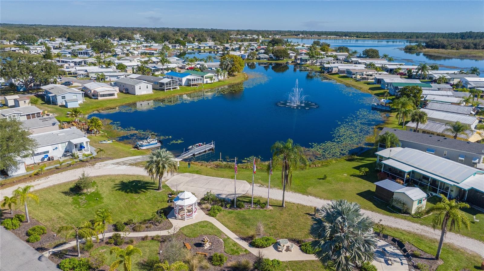Community entrance - butterfly park, boat ramp - 38 QUEEN OF WATERS ST, LAKE WALES