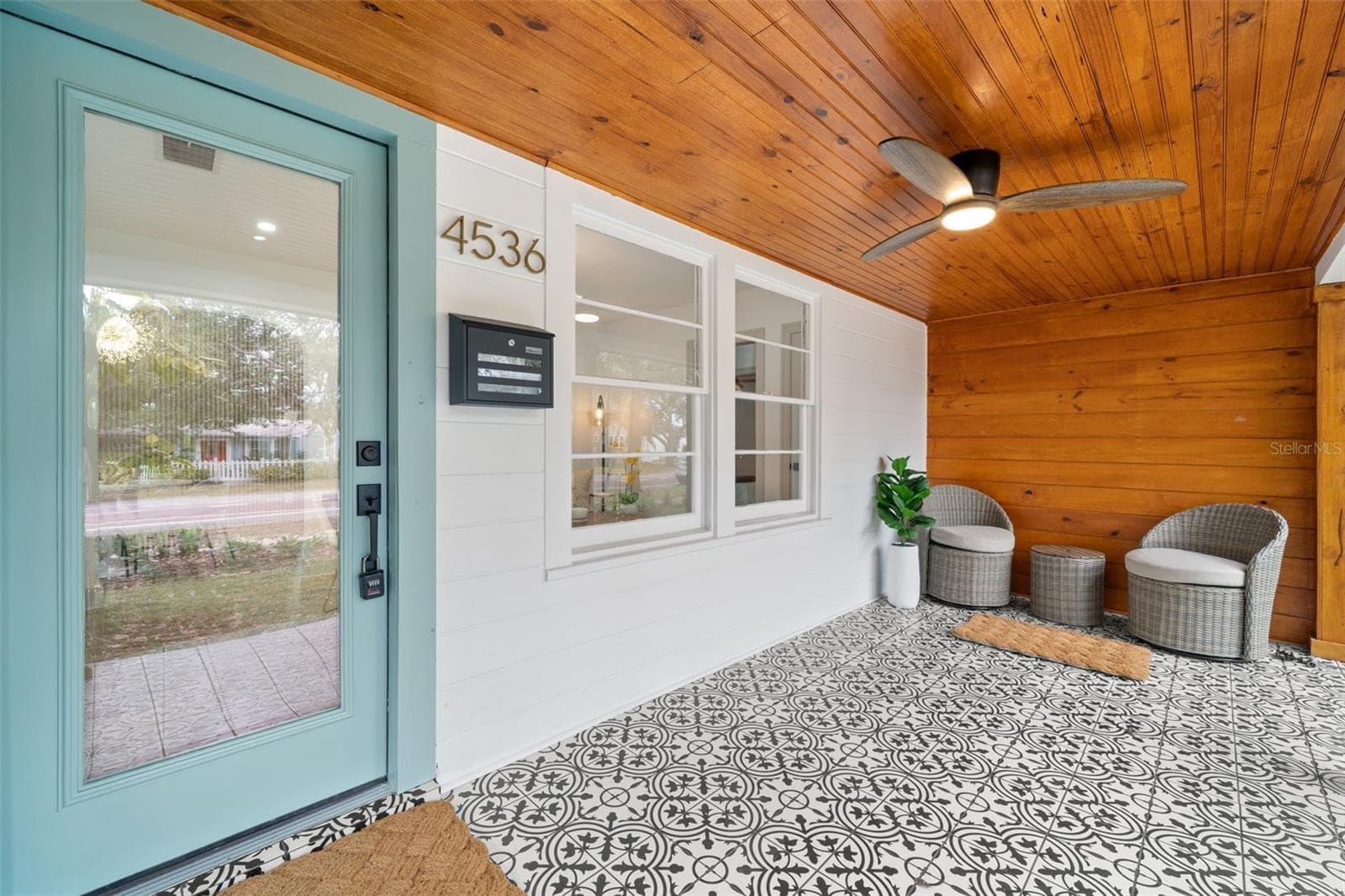 Single Family Residence at 4536 1ST AVE N, ST PETERSBURG, photo 6 of 31