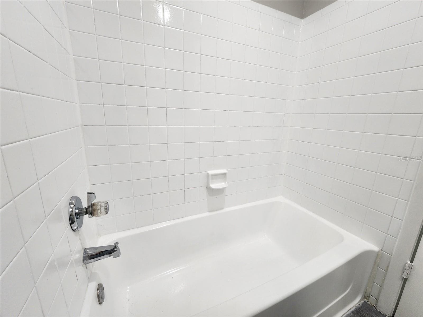 Condominium at 200 AFTON SQ #108, ALTAMONTE SPRINGS, photo 24 of 42