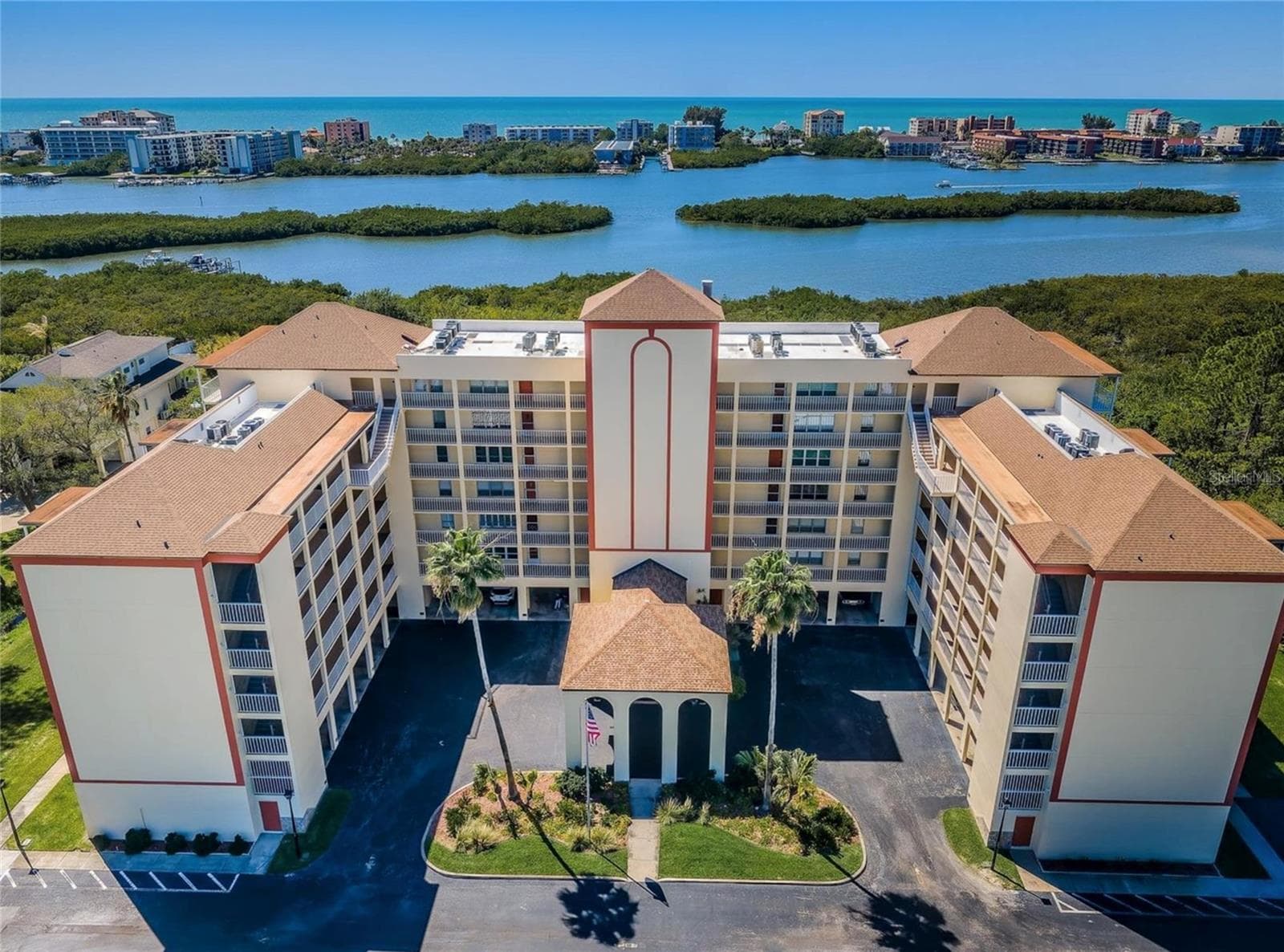 9000 COMMODORE DR #302