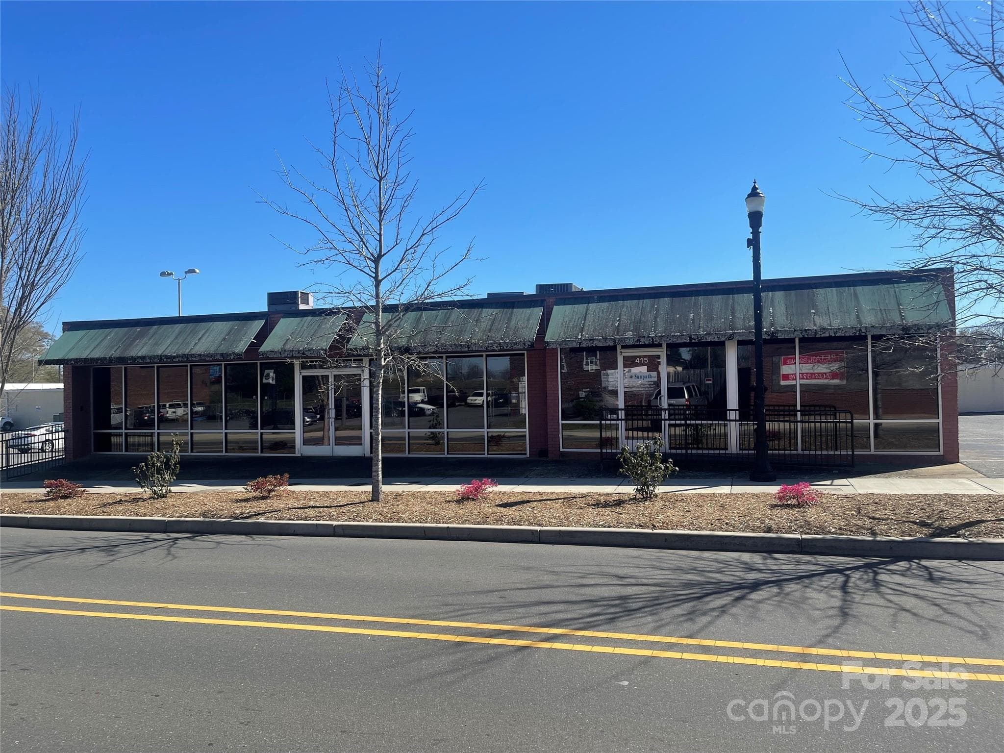 413 W Main Avenue