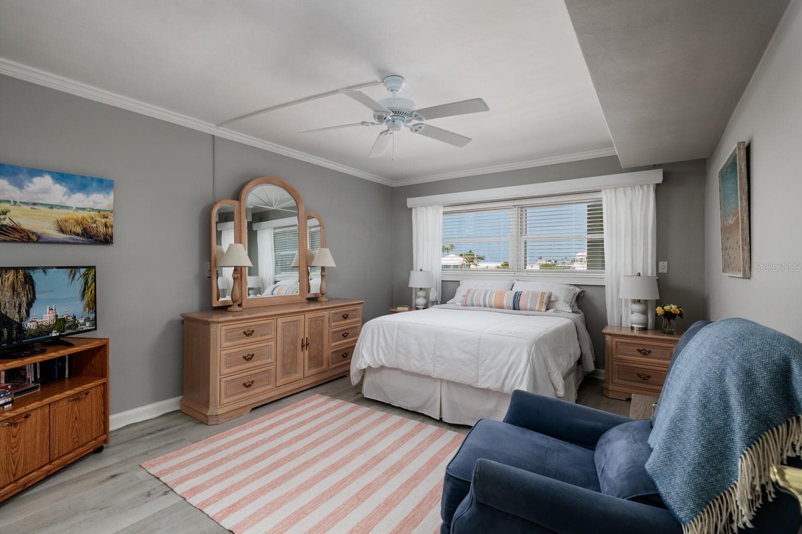 2nd bedroom (12'x15'). Crown molding. Window w/Hurricane shutter. Split bedrooms on opposite ends of condo. - 6161 GULF WINDS DR #338, ST PETE BEACH