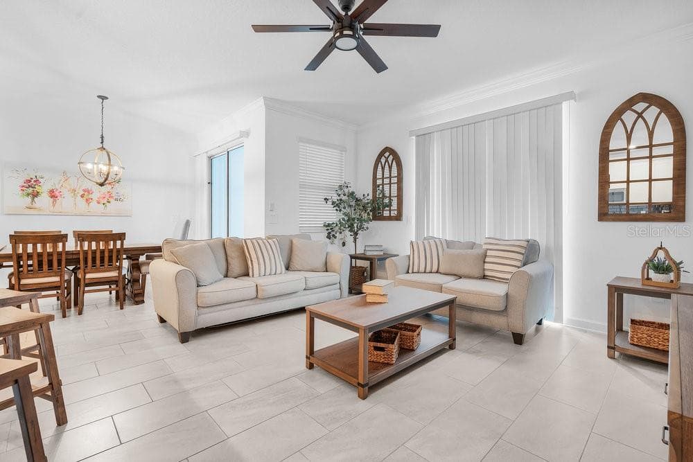 Living Room and Dining Room Combo - 1148 KINGSBARN ST, DAVENPORT