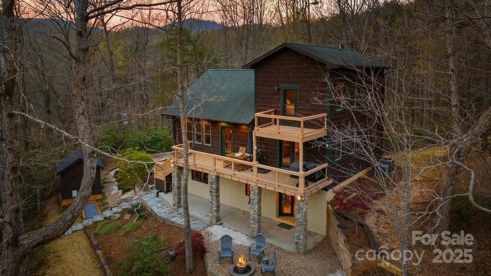 Single Family Residence at 502 CALEDONIA Loop, Landrum