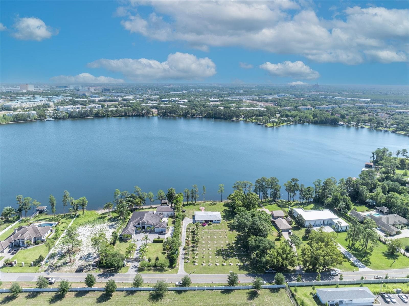 Single Family Residence at 7420 LAKE WILLIS DR, ORLANDO, photo 37 of 41