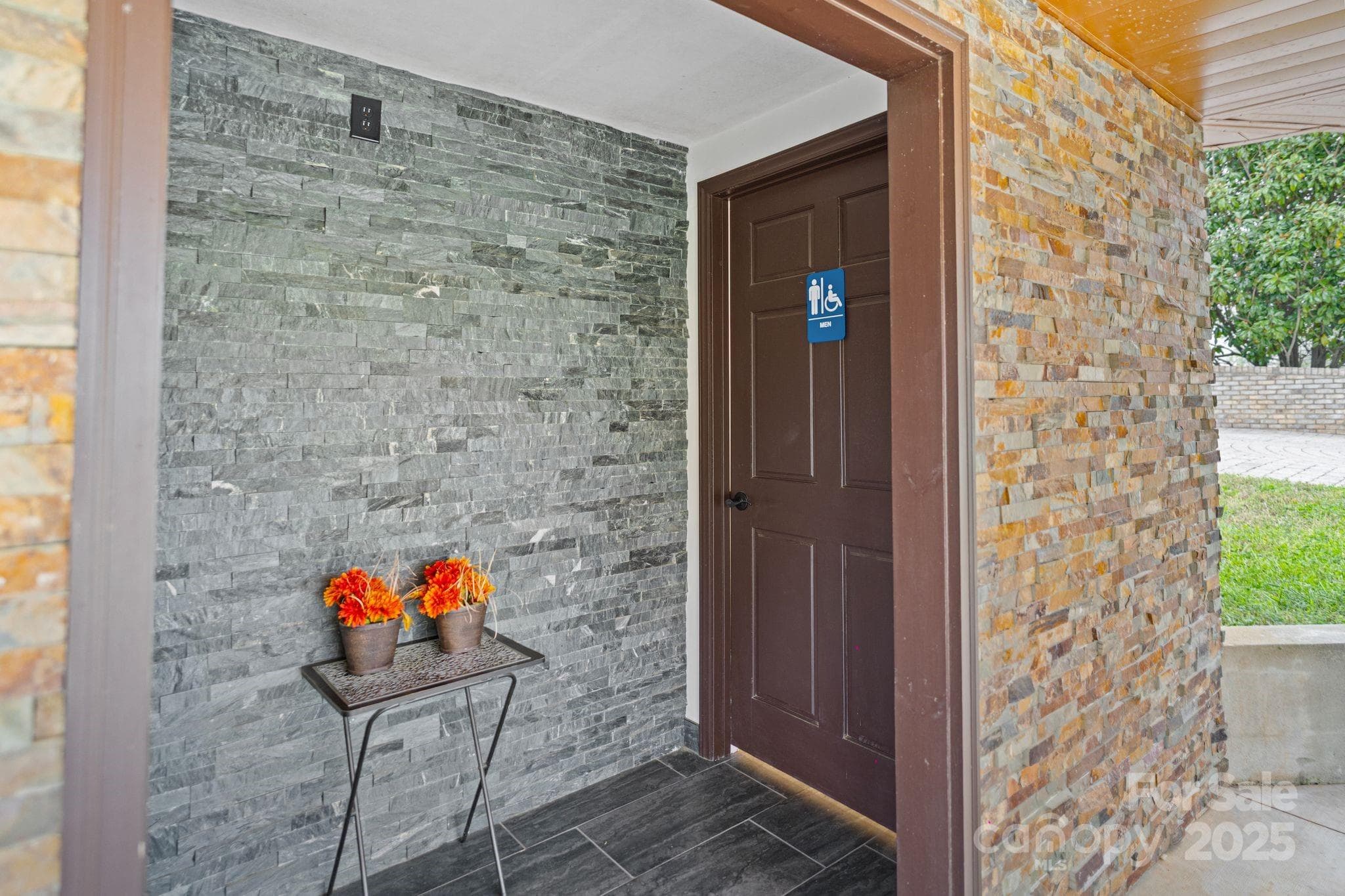 Single Family Residence at Rutherfordton, photo 27 of 40