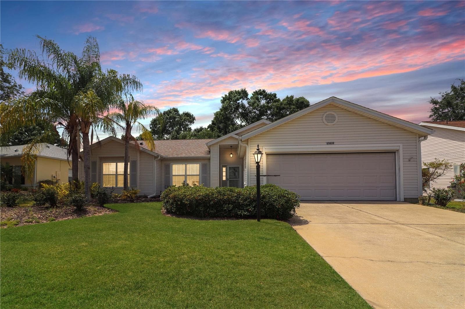 25339 CRESTWATER DR