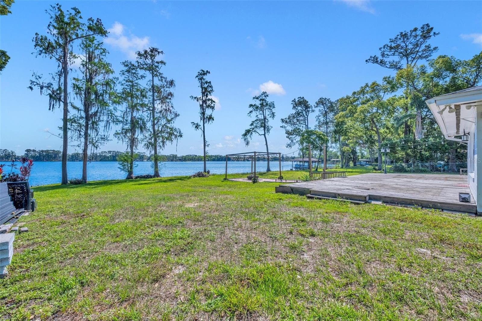 Single Family Residence at 7420 LAKE WILLIS DR, ORLANDO, photo 32 of 41