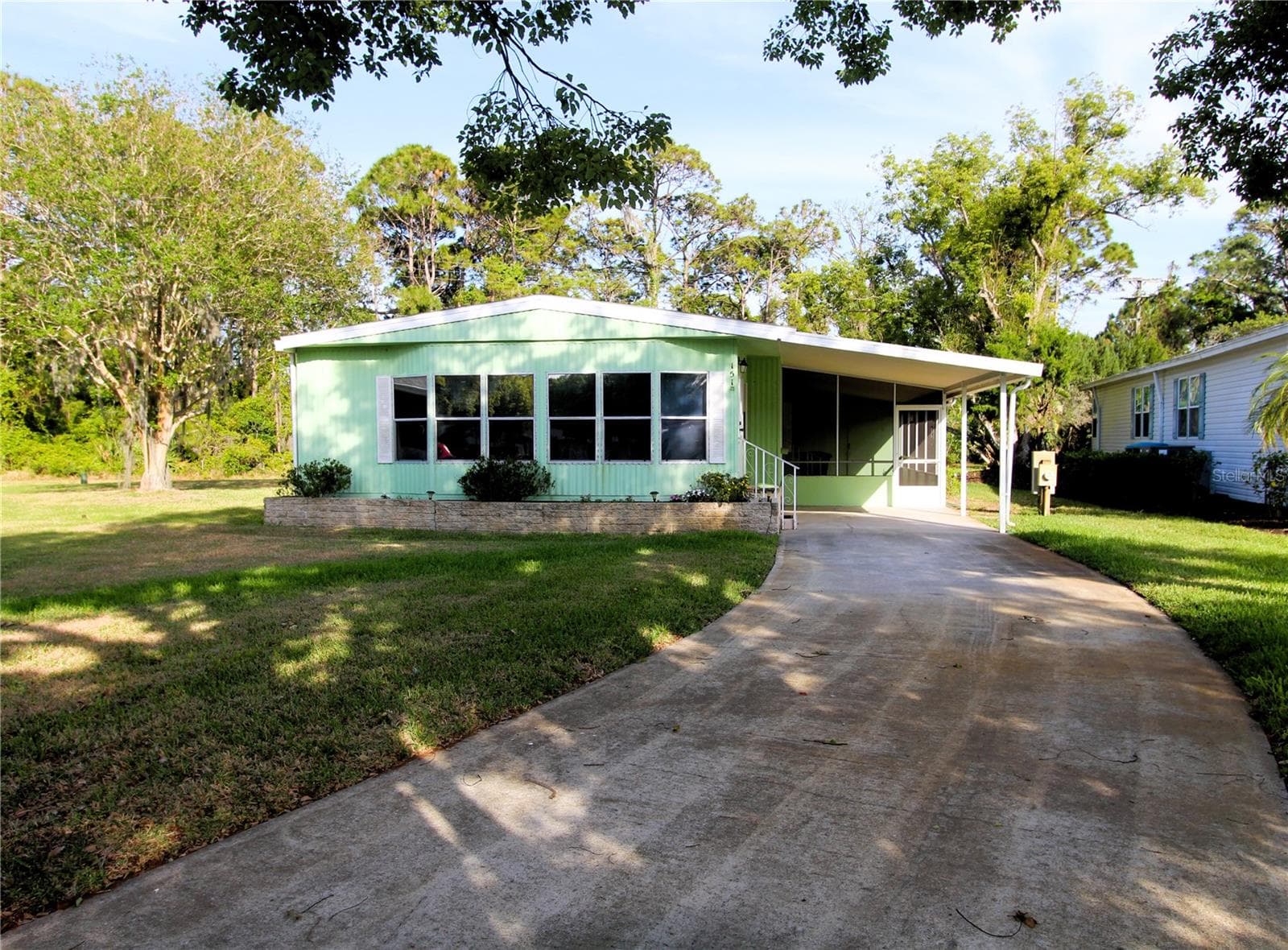 151 APACHE CT