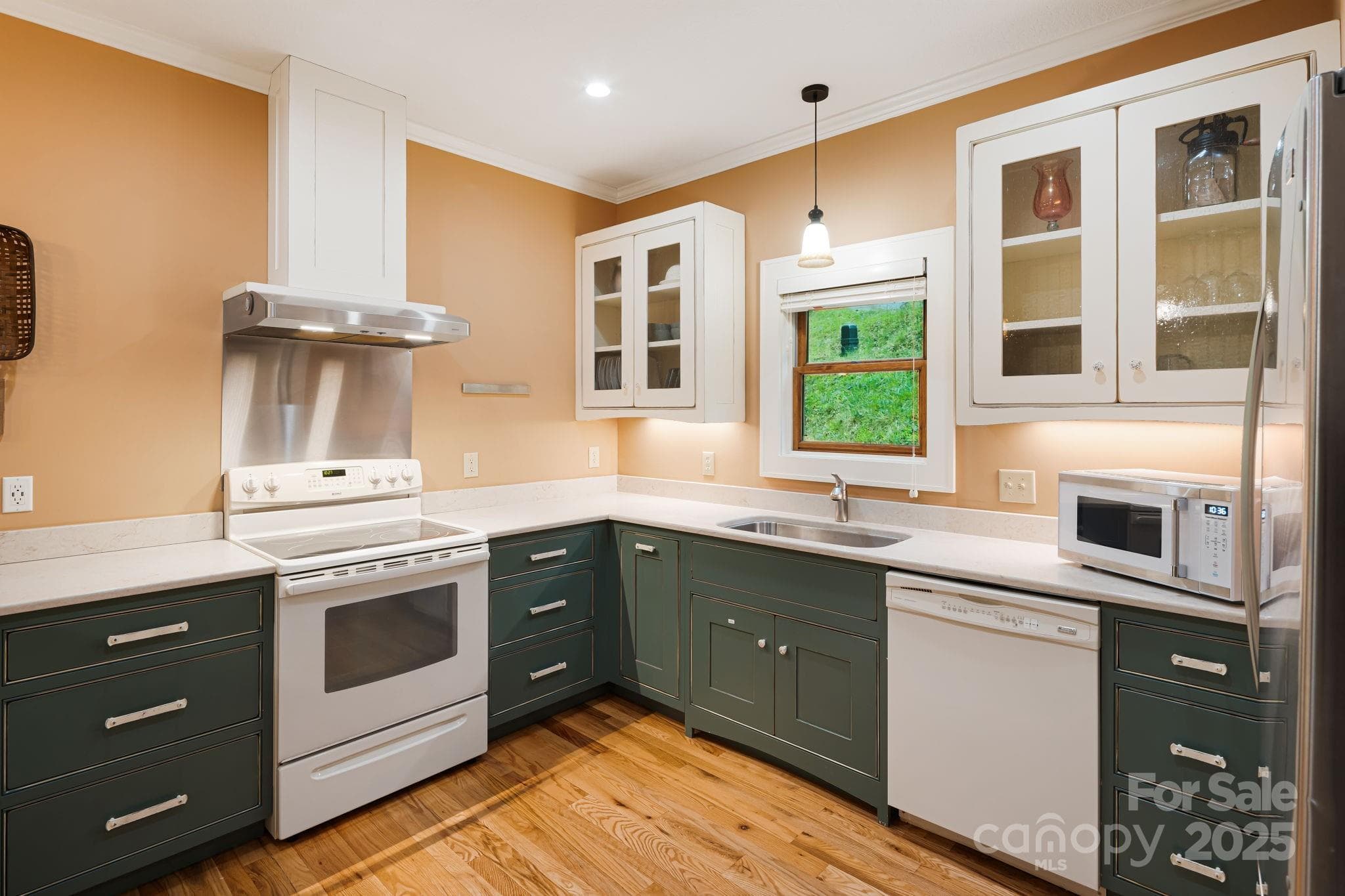 Single Family Residence at 79 Slumber Lane, Sylva, photo 13 of 29
