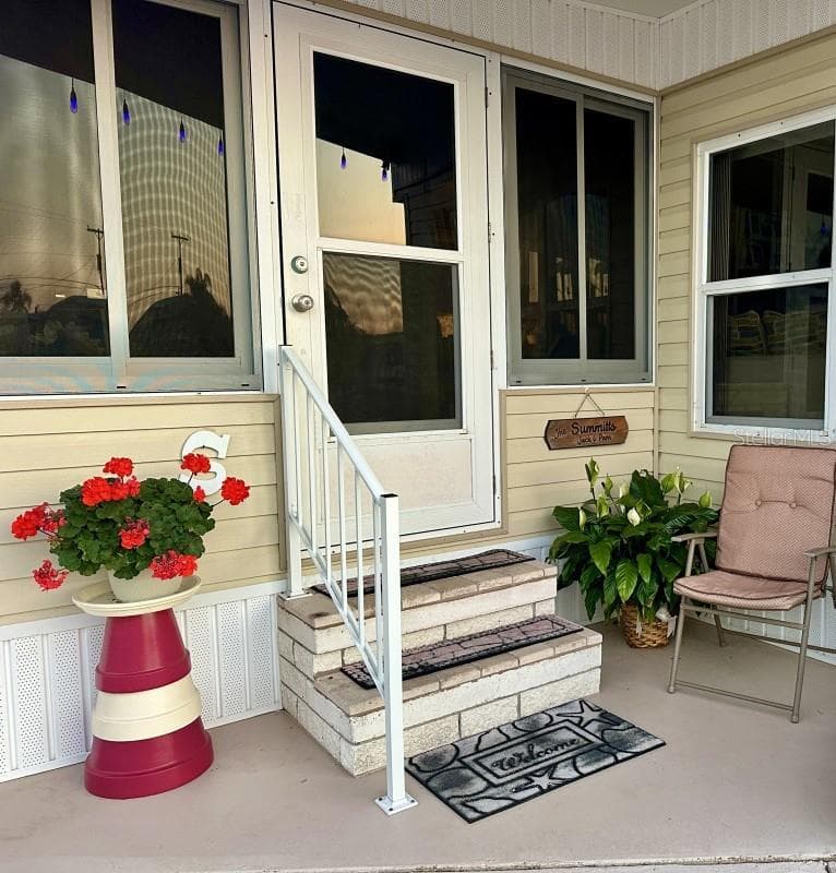 Mobile Home at 2094 DETROITER ST, SARASOTA, photo 2 of 12