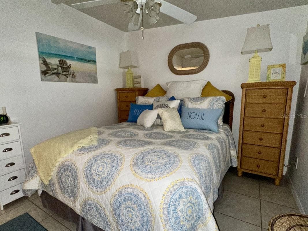 Mobile Home at 2094 DETROITER ST, SARASOTA, photo 8 of 12