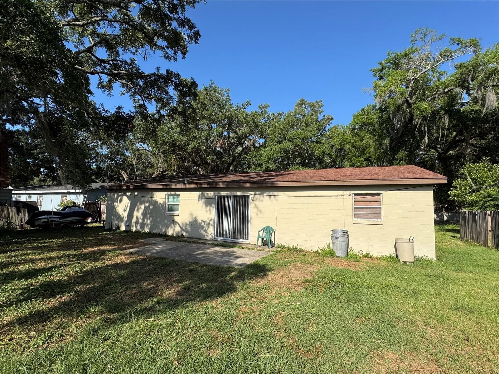 Single Family Residence at 1703 N TAYLOR RD, BRANDON, photo 9 of 32