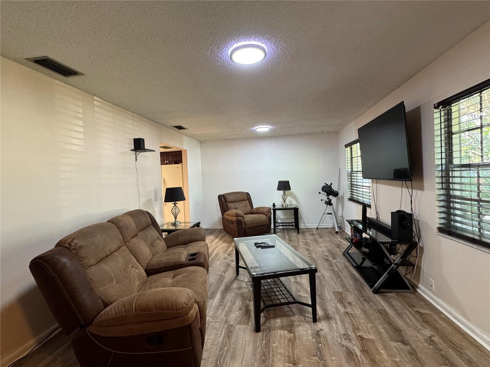 Single Family Residence at 1703 N TAYLOR RD, BRANDON, photo 13 of 32