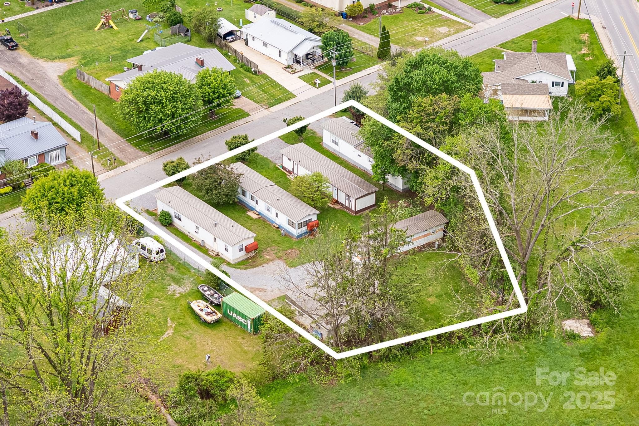 Manufactured Home Park at Waynesville, photo 8 of 45