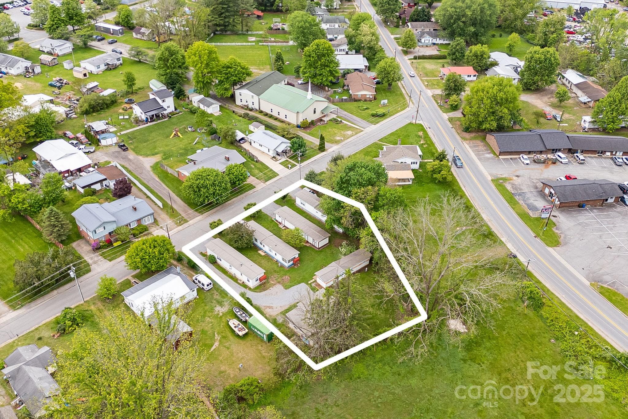 Manufactured Home Park at Waynesville, photo 9 of 45