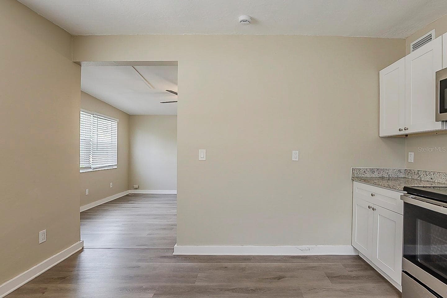 Single Family Residence at 4010 EMERSON AVE S, ST PETERSBURG, photo 5 of 23