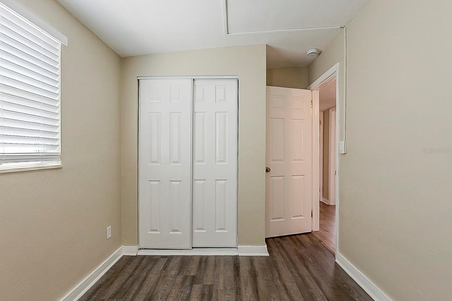 Single Family Residence at 4010 EMERSON AVE S, ST PETERSBURG, photo 11 of 23