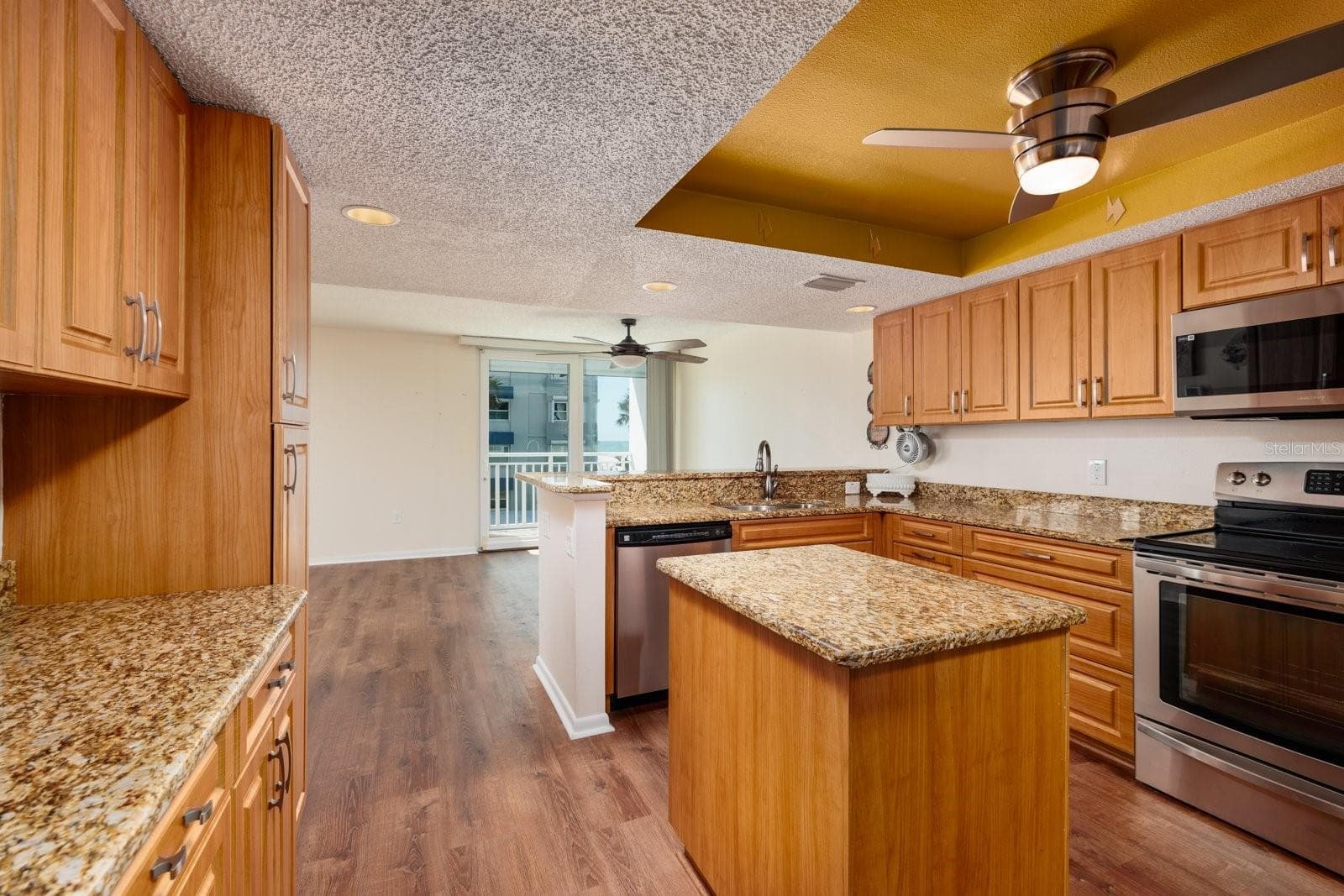 Condominium at 17408 GULF BLVD #203, REDINGTON SHORES, photo 10 of 49