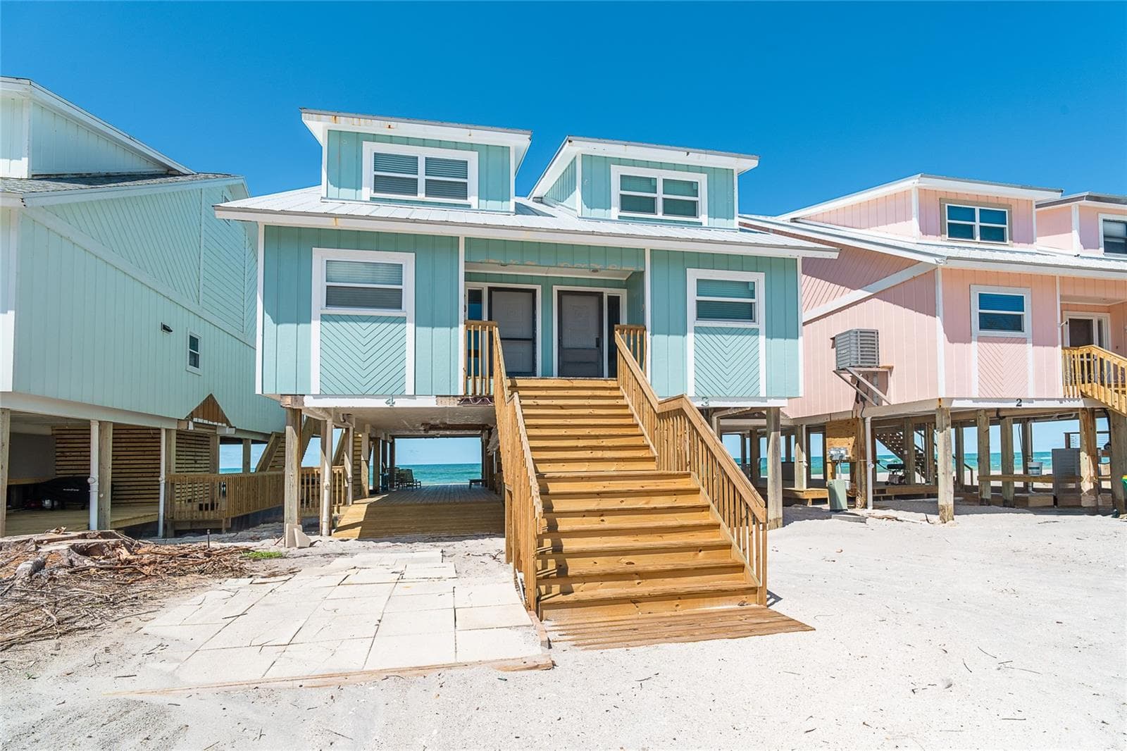 Front View. - 301 S GULF BLVD #3, PLACIDA