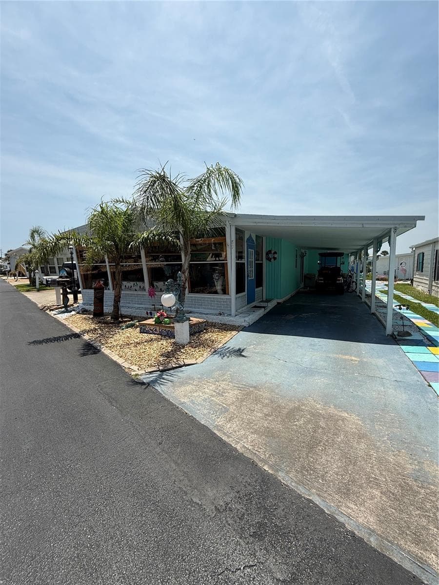 89 MERRIMAC DR