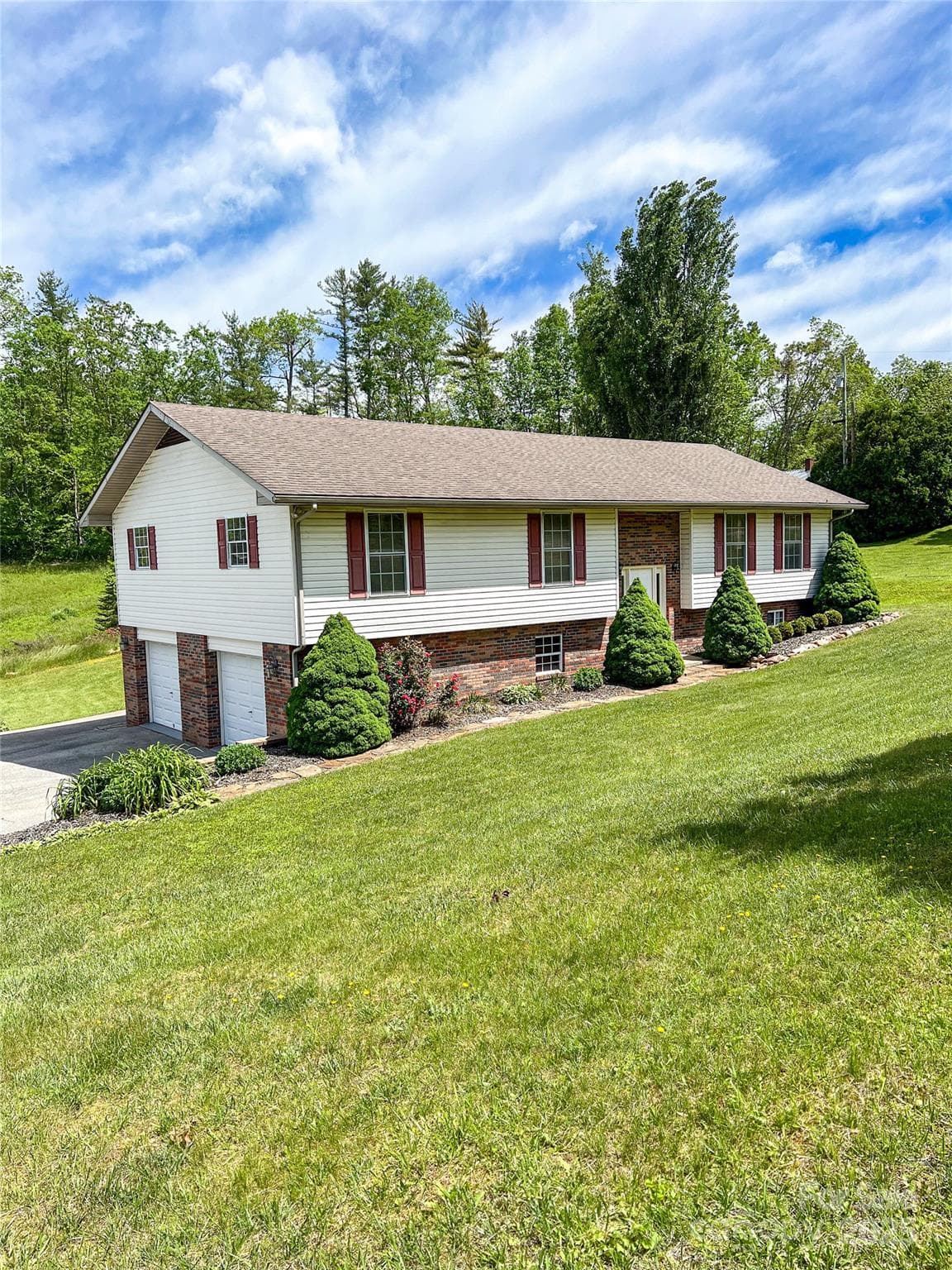 660 Halltown Road