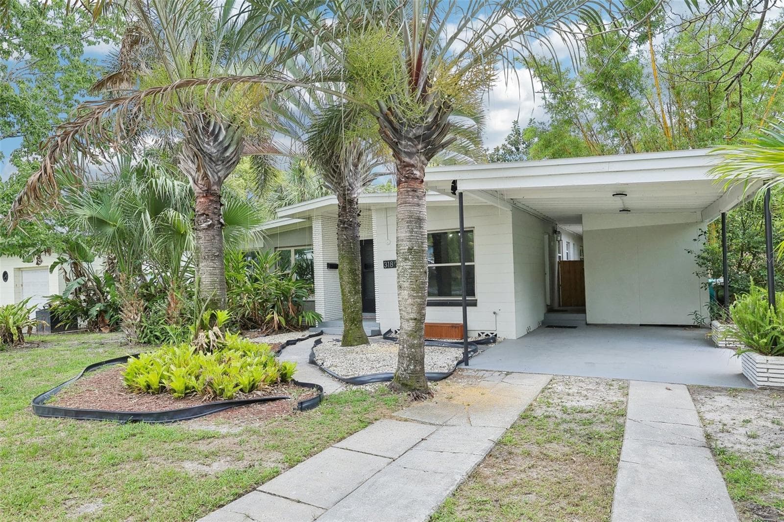 Single Family Residence at 318 E JERSEY ST, ORLANDO, photo 2 of 53