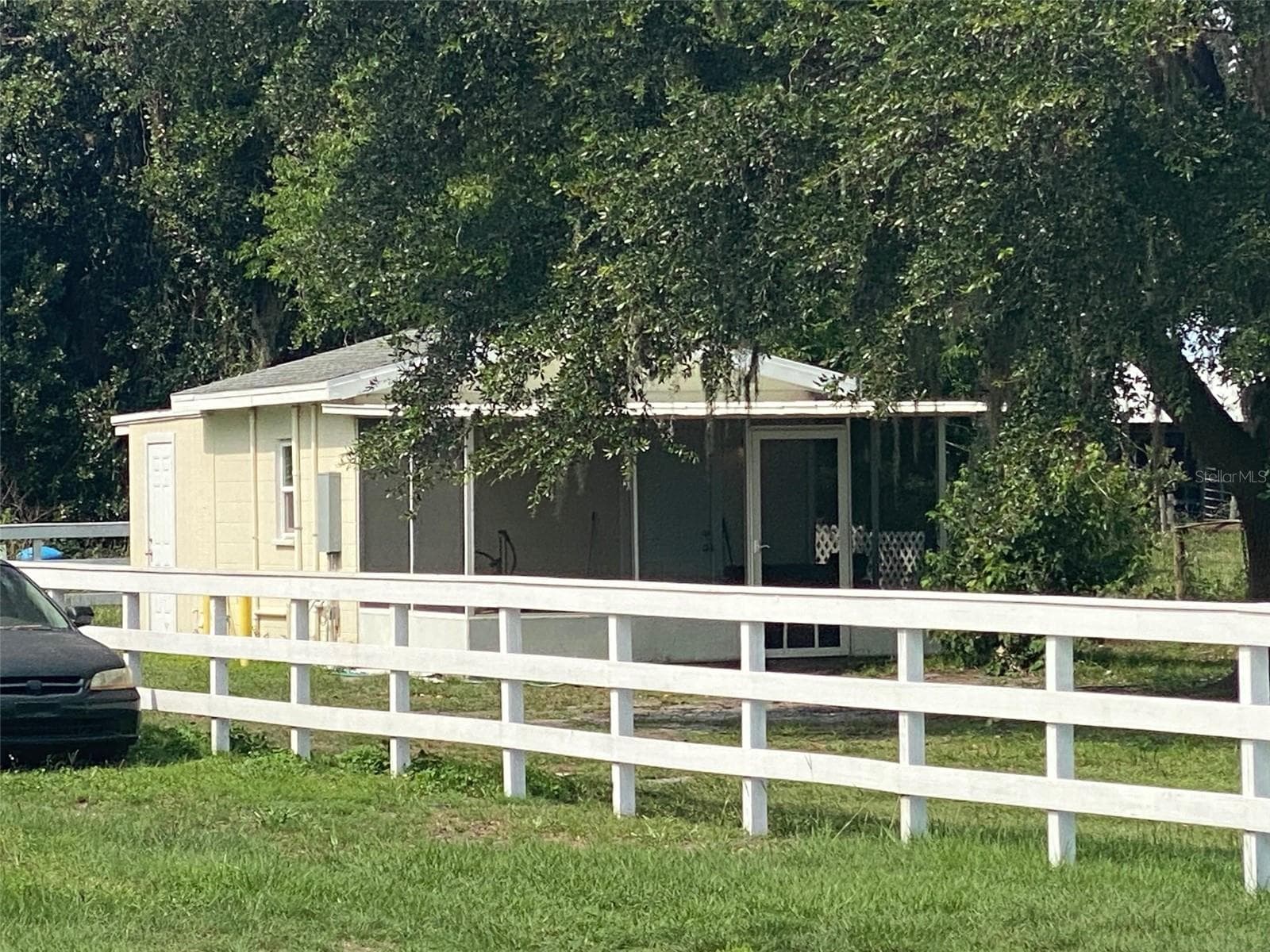 Single Family Residence at 4316 E KNIGHTS GRIFFIN RD, PLANT CITY, photo 3 of 20