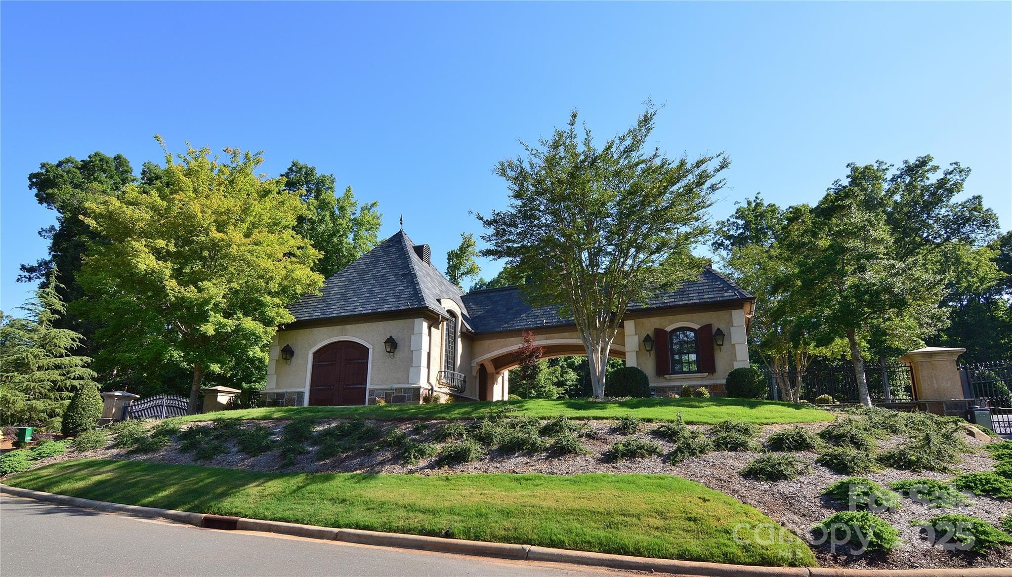 Lot at Belmont, photo 15 of 39