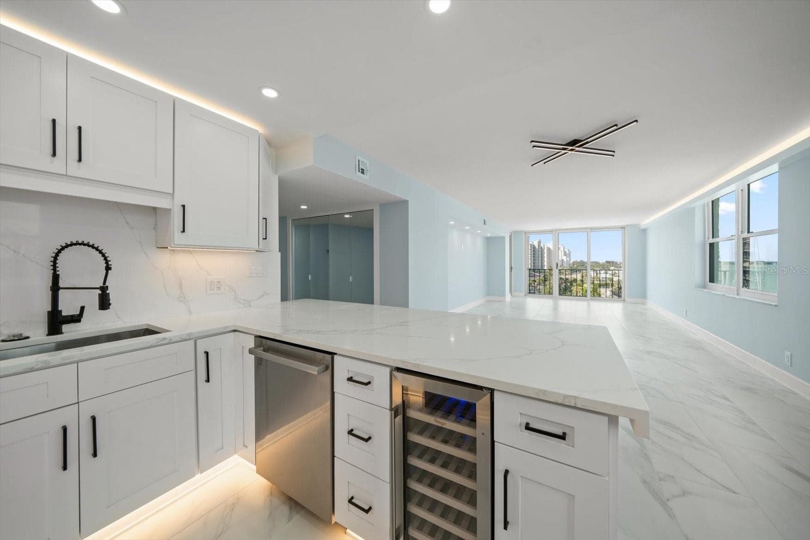 Condominium at 1400 GULF BLVD #804, CLEARWATER BEACH, photo 4 of 43