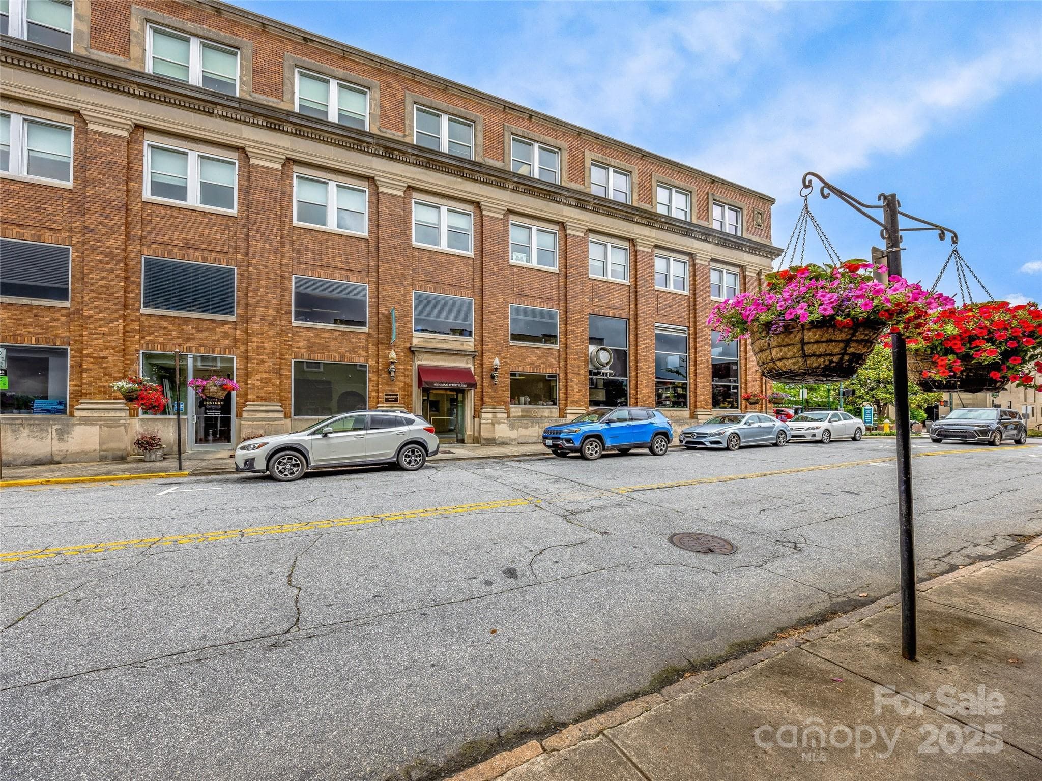 Office at 401 N Main Street, Hendersonville, photo 6 of 37