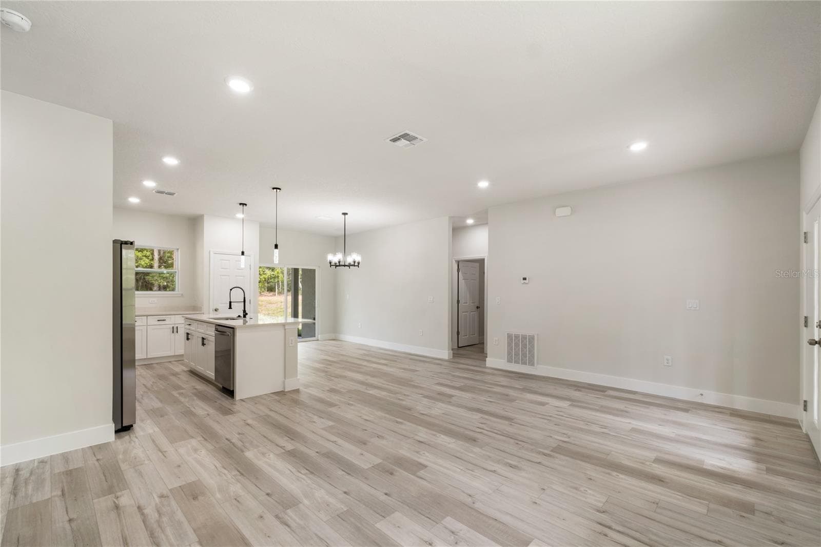 Single Family Residence at 10075 N CONRAD PT, CITRUS SPRINGS, photo 5 of 20