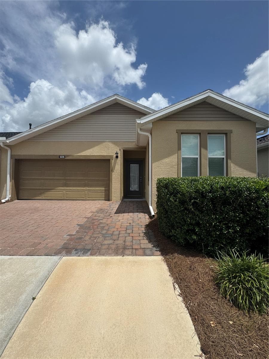Single Family Residence at 5235 NW 33RD PL, OCALA, photo 2 of 26