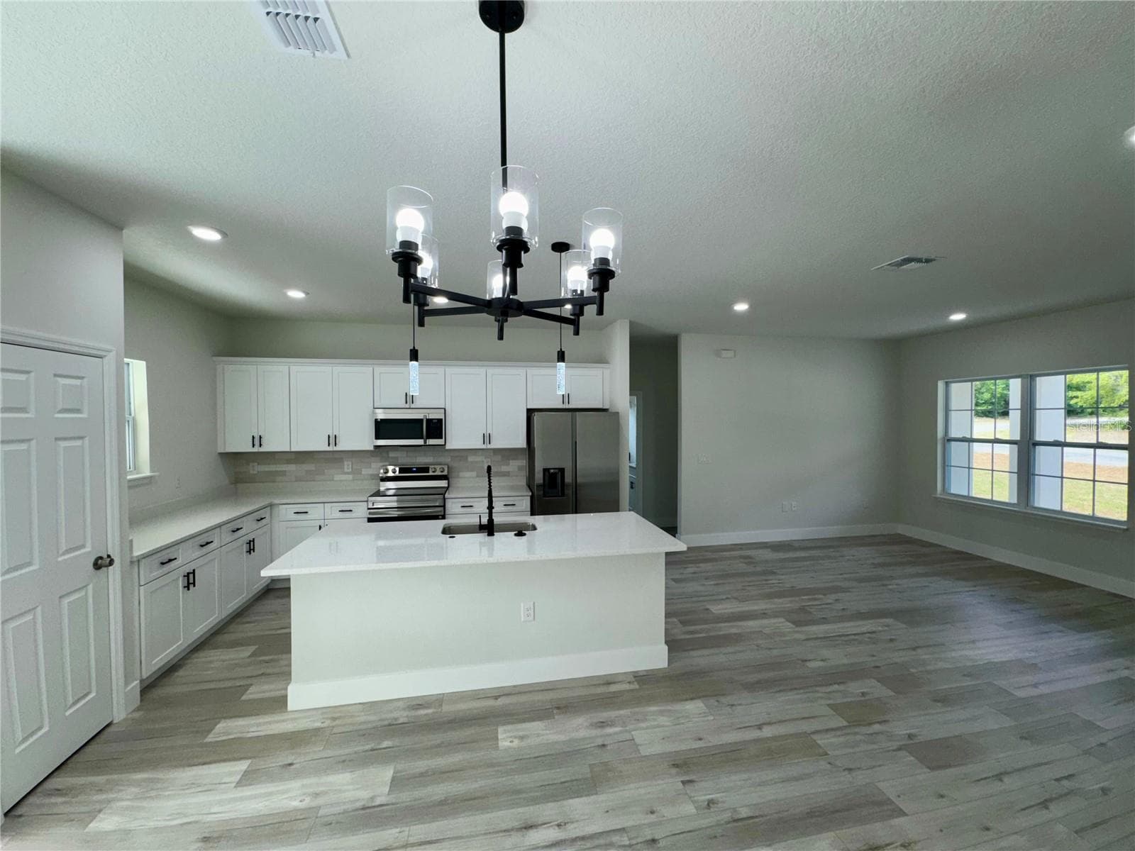 MODEL HOME - 7977 N POCONO DR, CITRUS SPRINGS