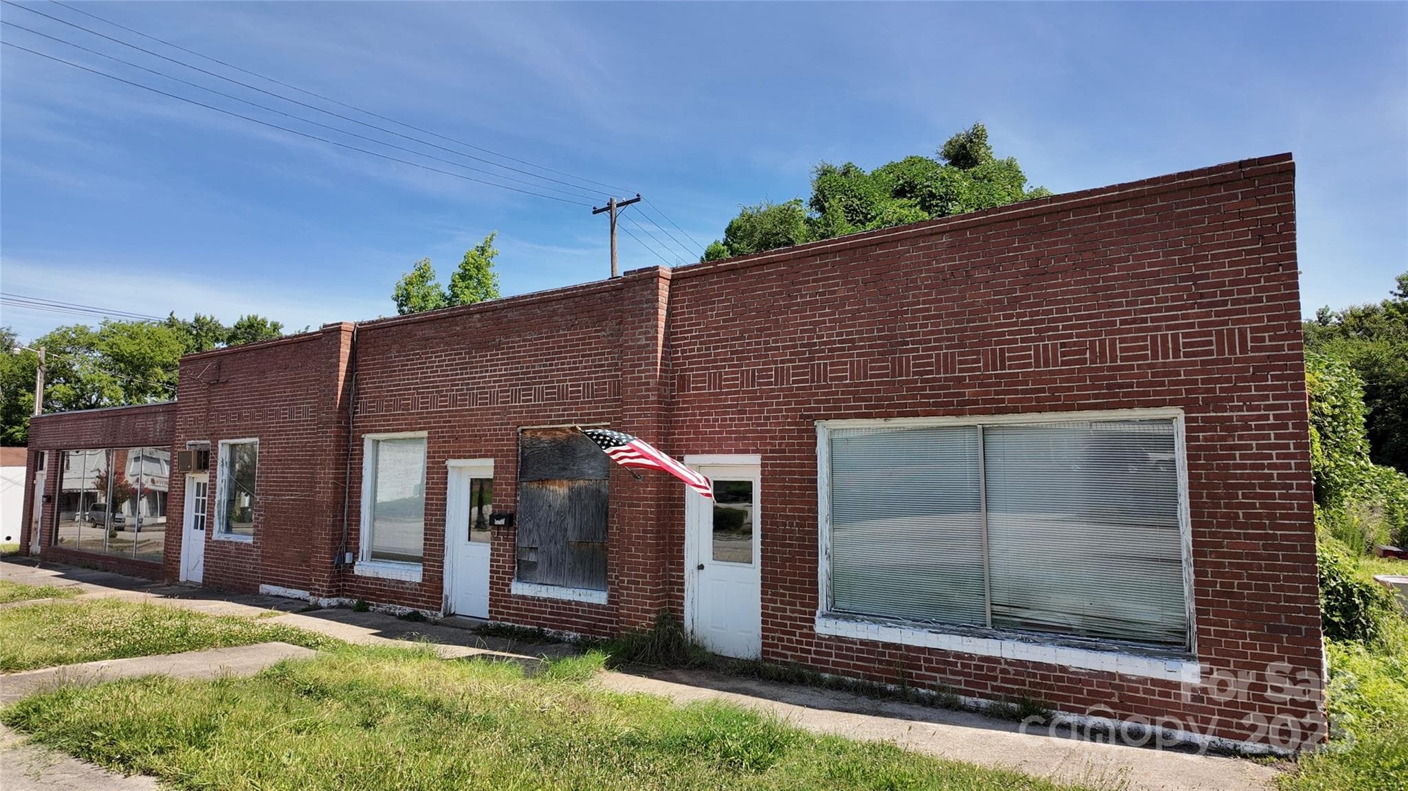 Office at 215 Dearborn Street, Great Falls, photo 3 of 5